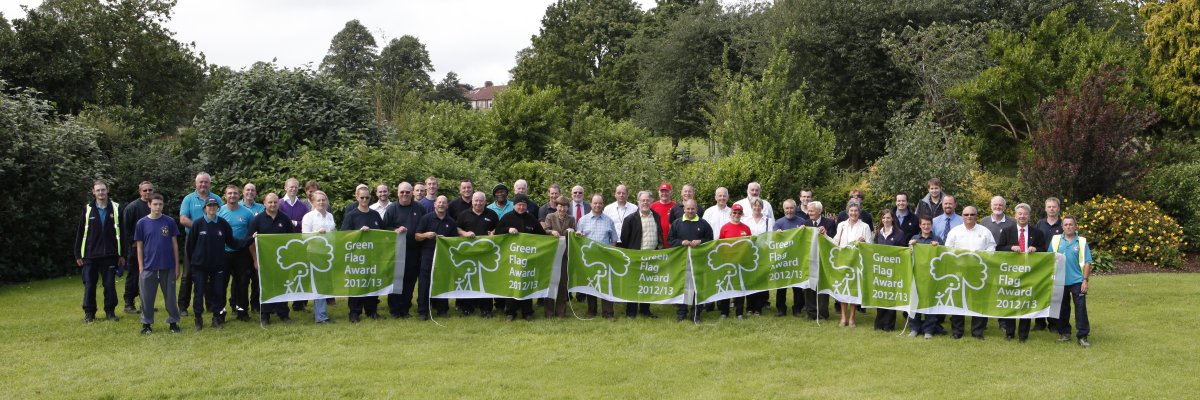Troopers Hill team with the Green Flag on 17th July 2012 - Click to enlarge